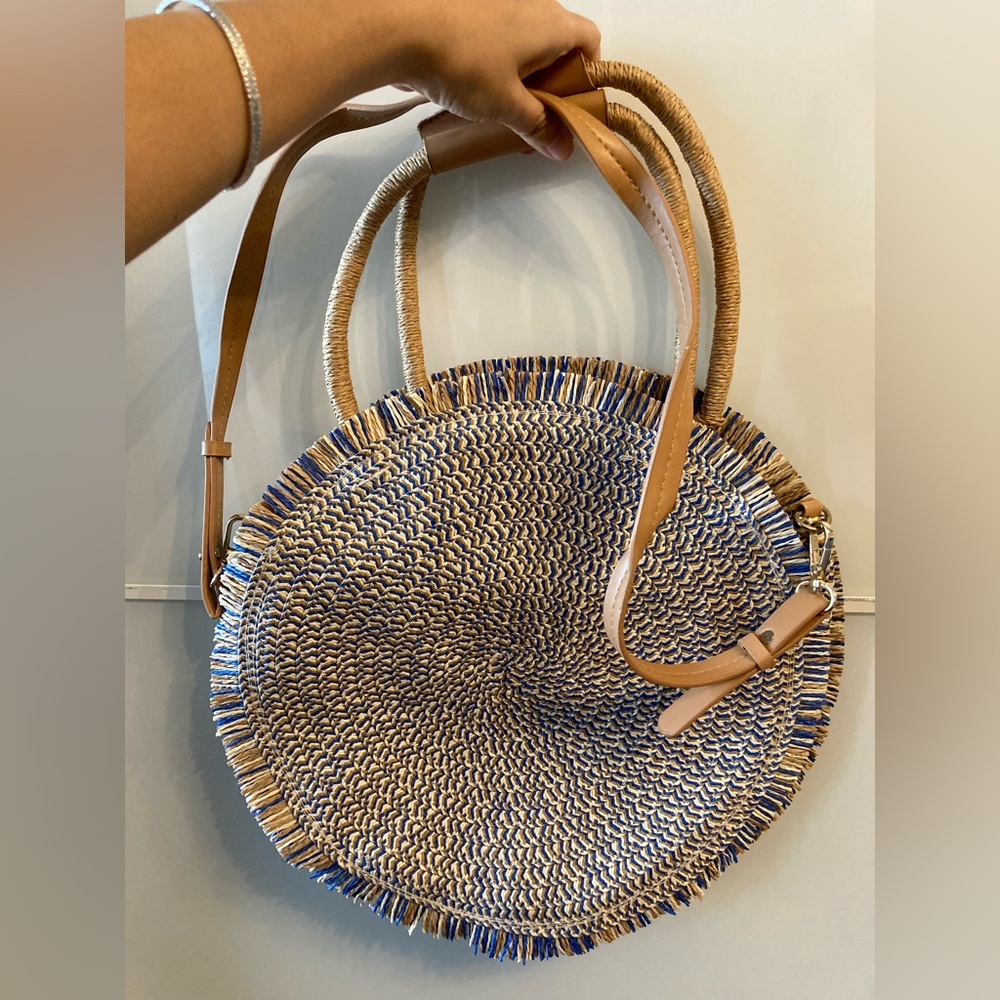 Round shoulder bag - Picture 4 of 4